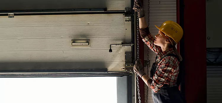 Addressing Common Garage Door Stoppage Issues in Laguna Beach, CA